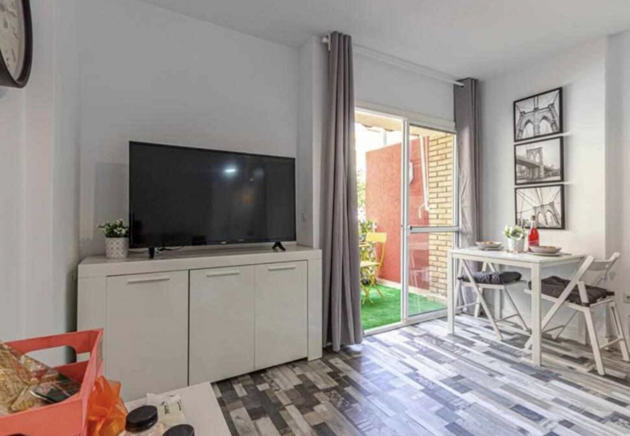 Estudio en Benalmádena - Moderno estudio en iris para 2 con piscinas. 