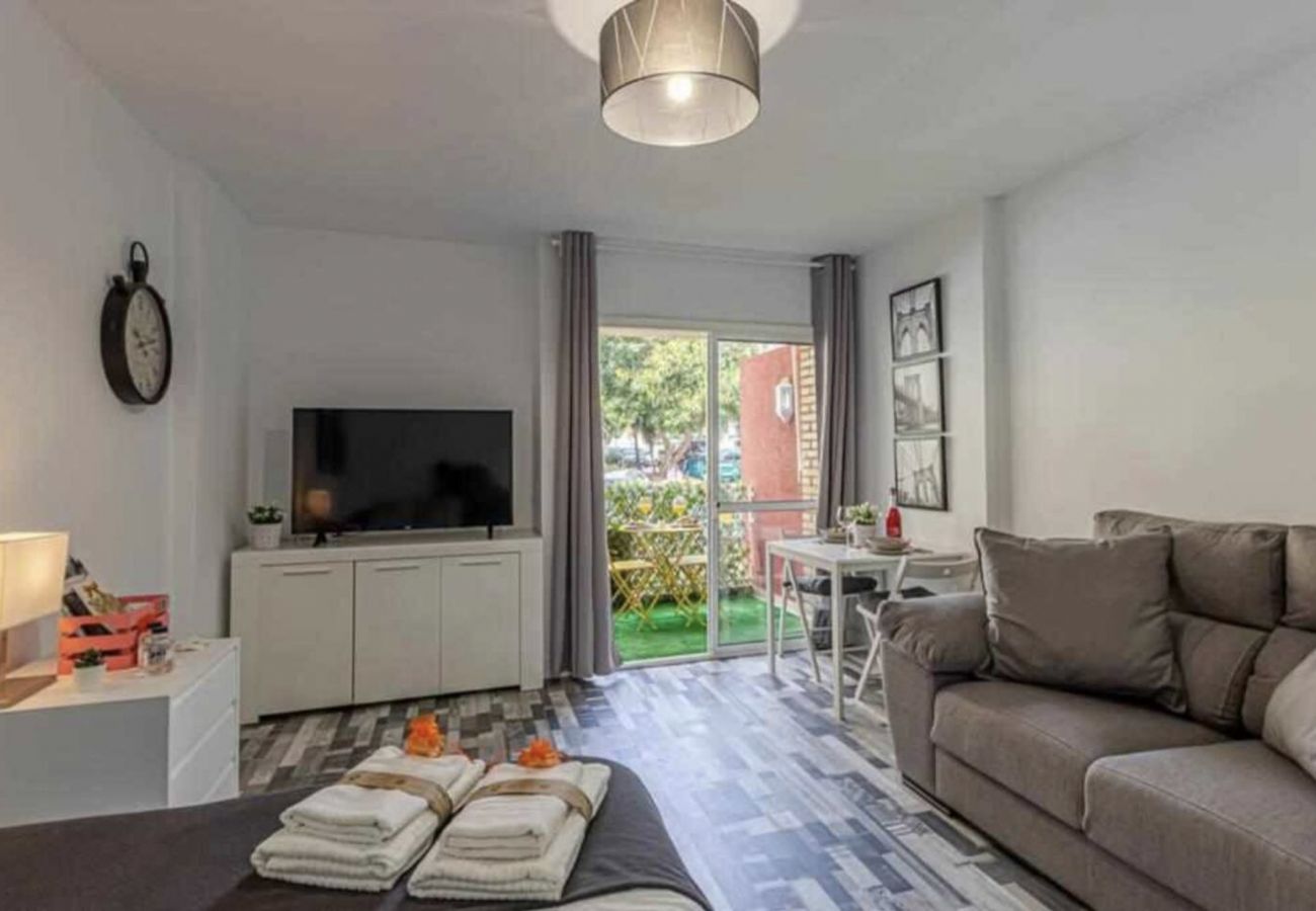 Estudio en Benalmádena - Moderno estudio en iris para 2 con piscinas. 