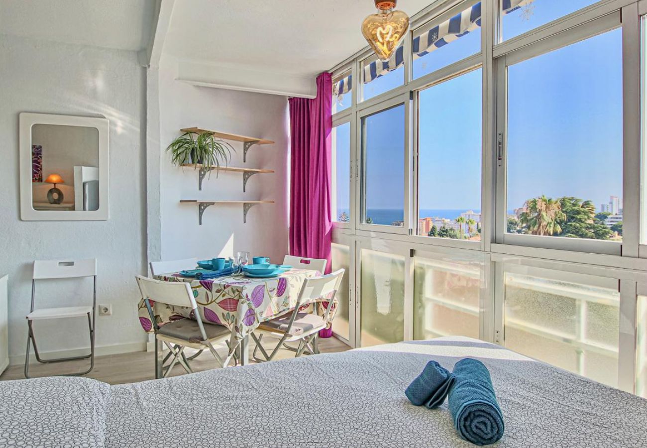 Estudio en Benalmádena - MARKUS - Moderno, céntrico y espacioso estudio