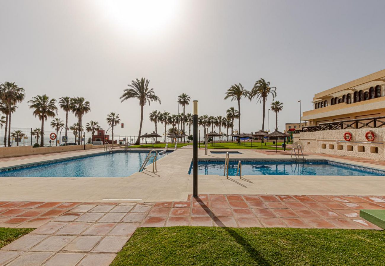 Apartamento en Benalmádena - ANTONIO ALOHA · Apartamento en Aloha Playa frente 
