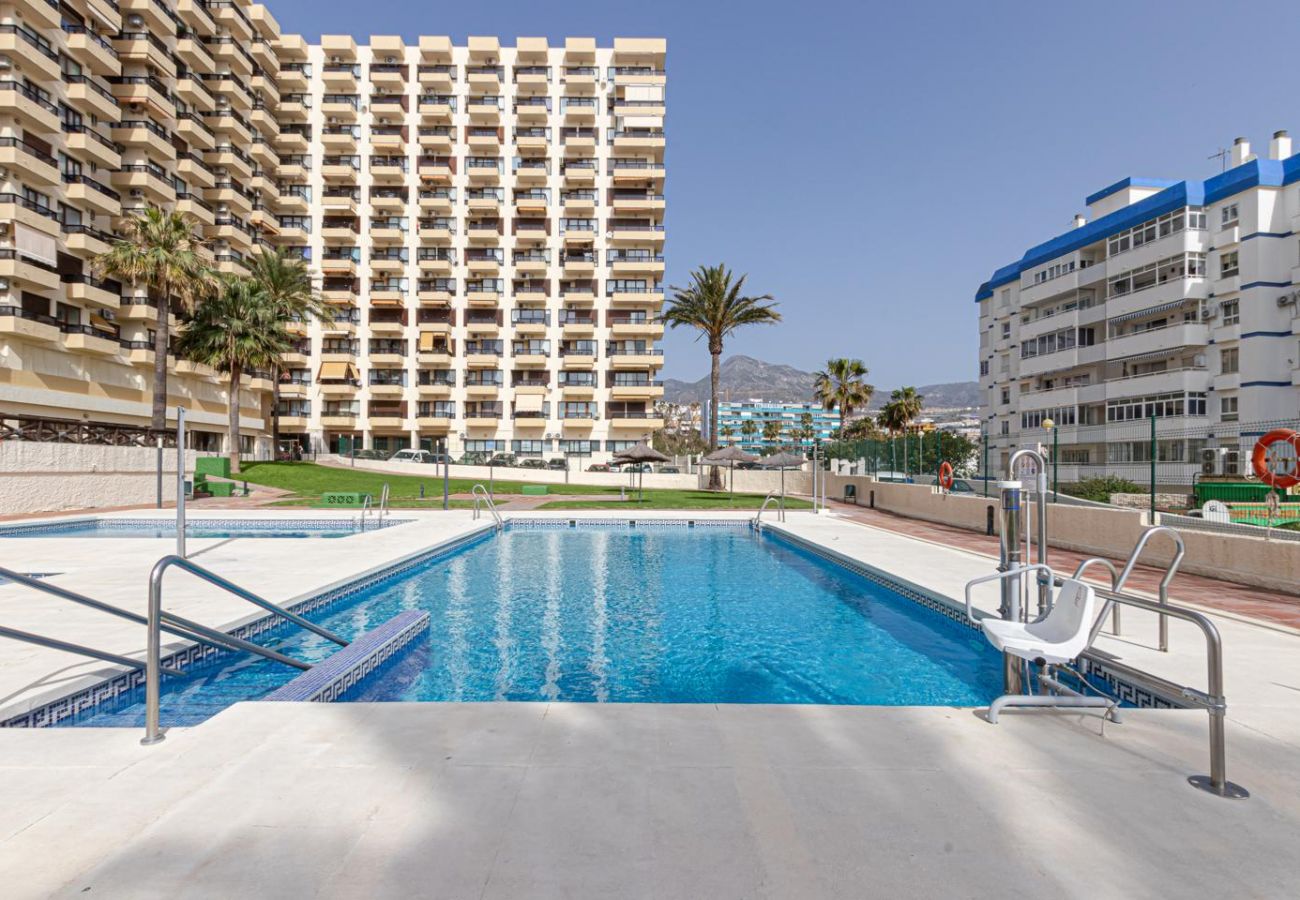 Apartamento en Benalmádena - ANTONIO ALOHA · Apartamento en Aloha Playa frente 