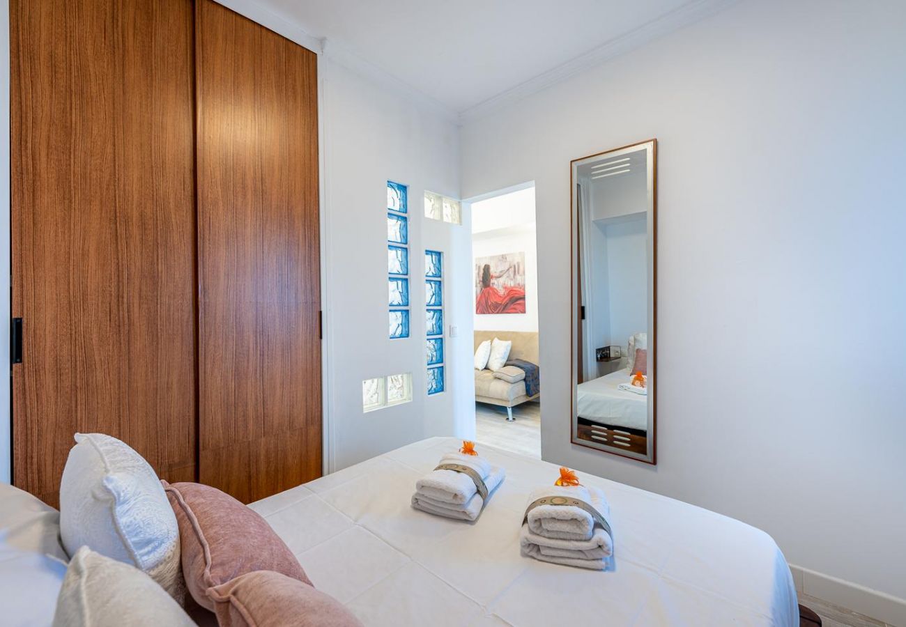 Apartamento en Benalmádena - ANTONIO ALOHA · Apartamento en Aloha Playa frente 