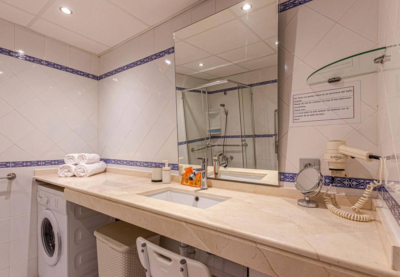 Apartamento en Benalmádena - JANET · Spacious apartment in Benalmadena