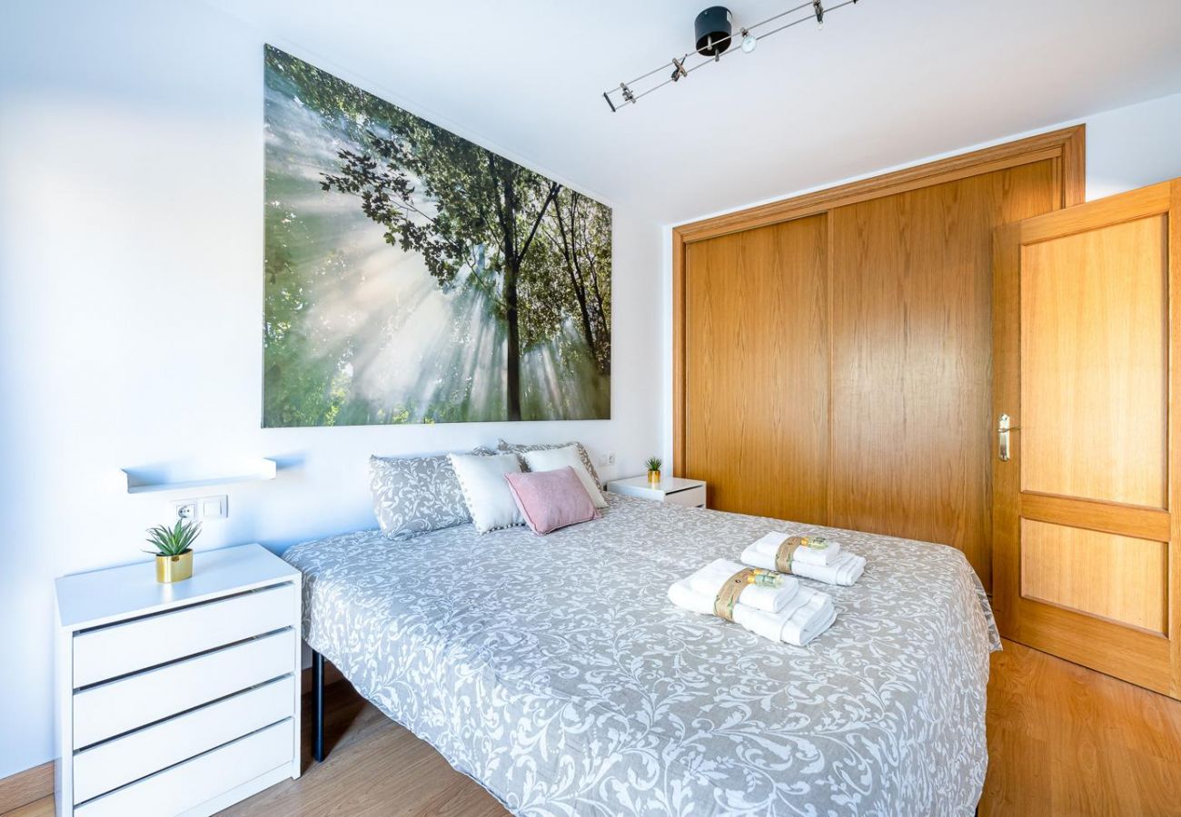 Apartamento en Torremolinos - PABLO T-Piso con terraza y vistas en la Nogalera