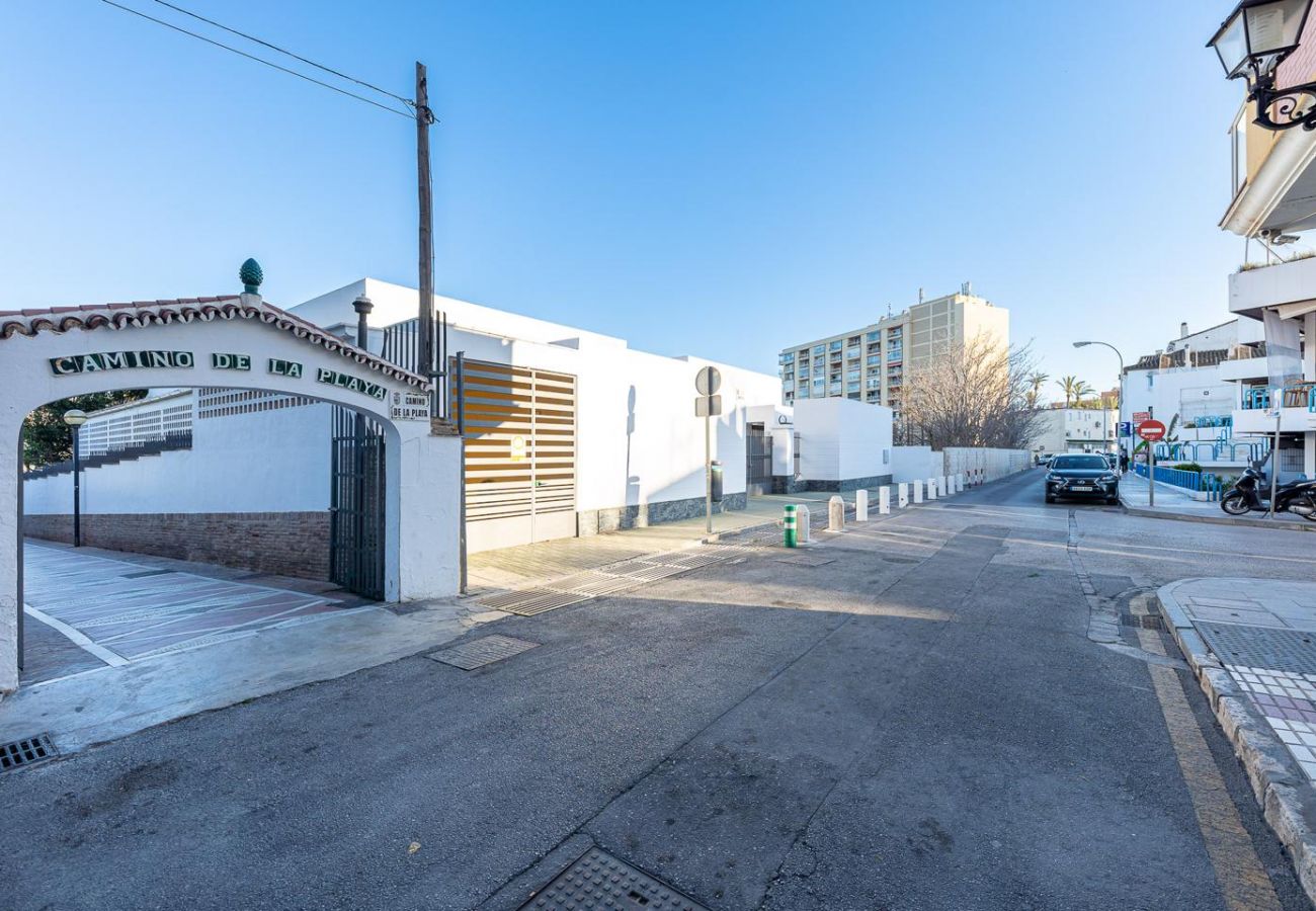 Apartamento en Torremolinos - PABLO T-Piso con terraza y vistas en la Nogalera