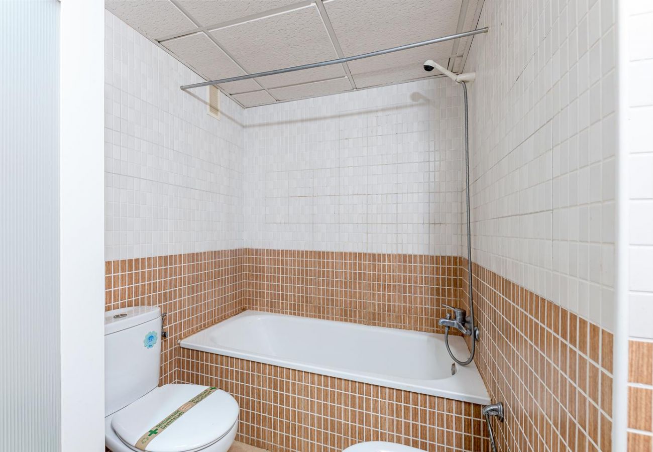 Apartamento en Torremolinos - PABLO T-Piso con terraza y vistas en la Nogalera