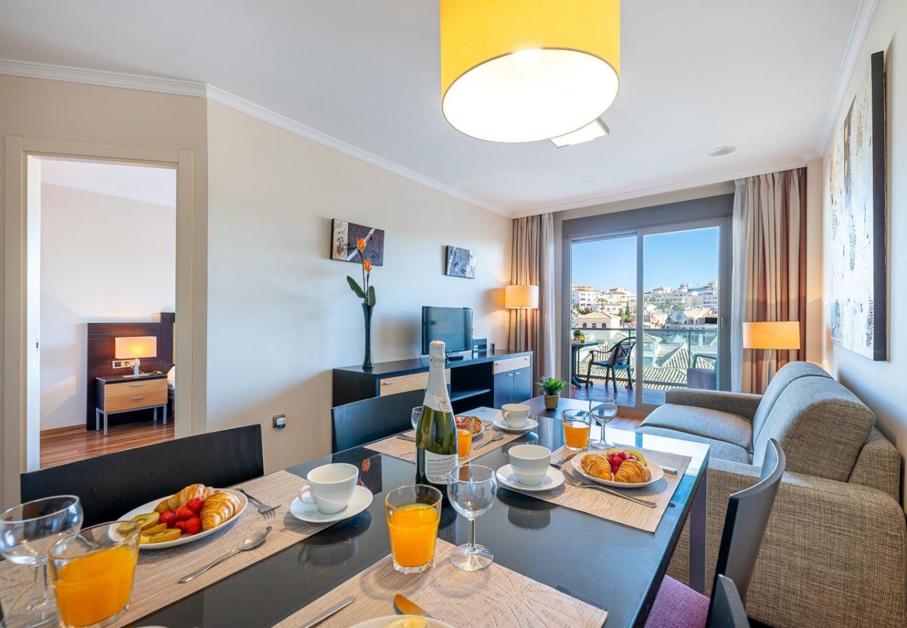 Apartamento en Benalmádena - PAQUI- Moderno apartamento con terraza