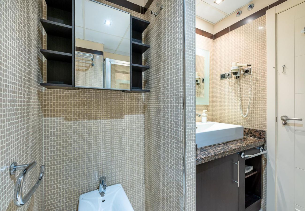Apartamento en Benalmádena - PAQUI- Moderno apartamento con terraza