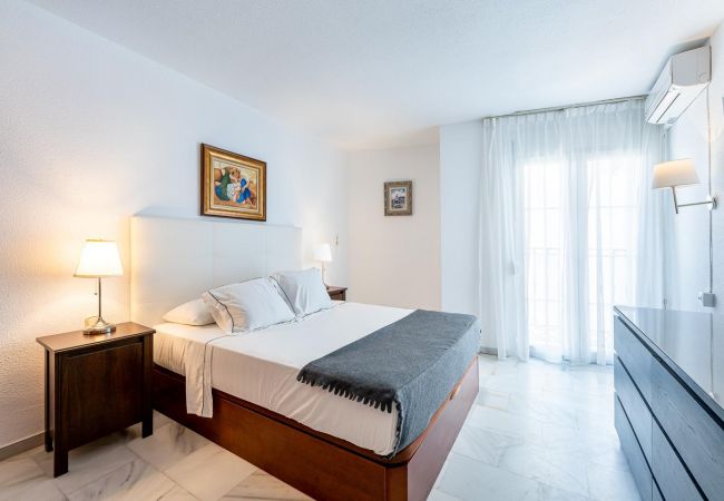 Apartamento en Torremolinos - PEPE 2 - Piso en la Carihuela con piscina