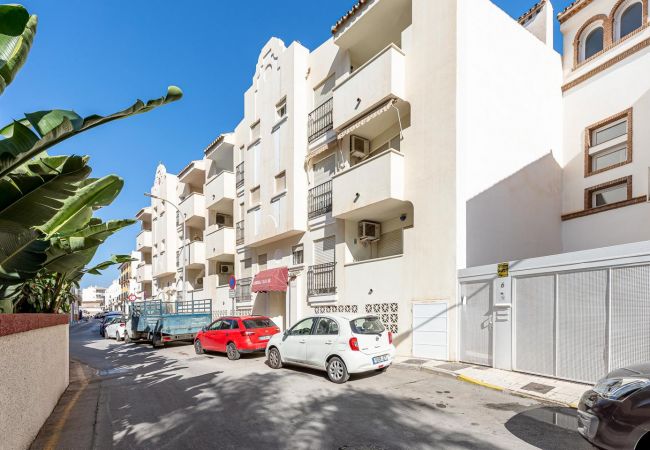 Apartamento en Torremolinos - PEPE 2 - Piso en la Carihuela con piscina