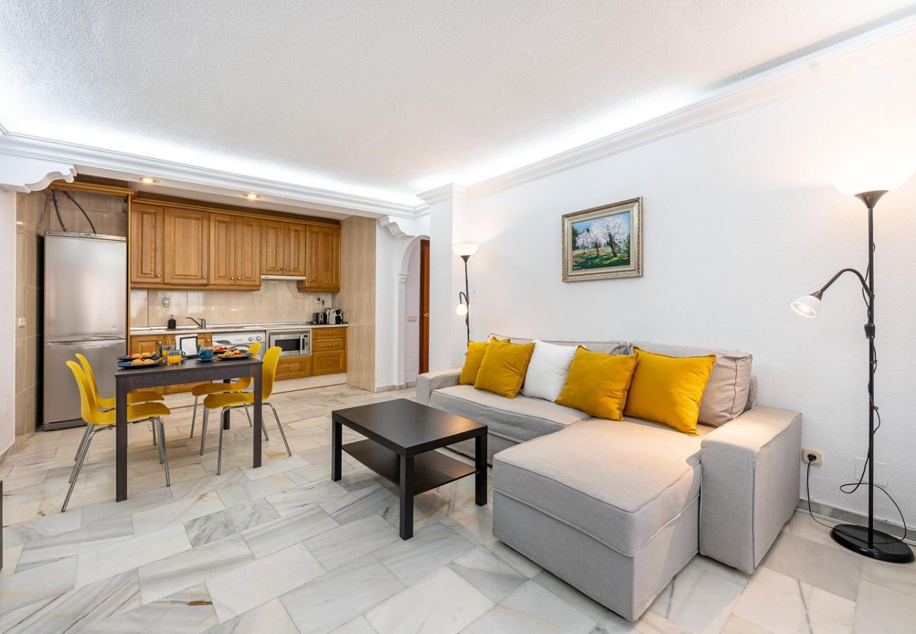 Apartamento en Torremolinos - PEPE 2 - Piso en la Carihuela con piscina