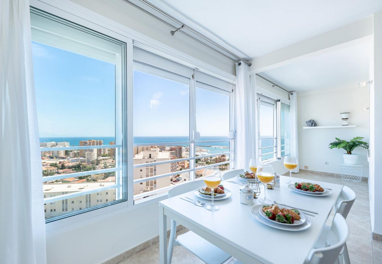 Apartamento en Benalmádena - RAFAEL · Espectacular piso con vista al mar