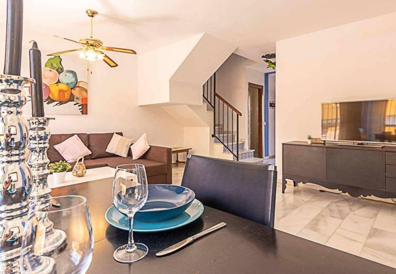 Apartamento en Torremolinos - ADRIAN · Adosado en la Carihuela