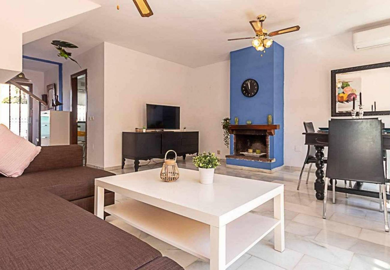 Apartamento en Torremolinos - ADRIAN · Adosado en la Carihuela