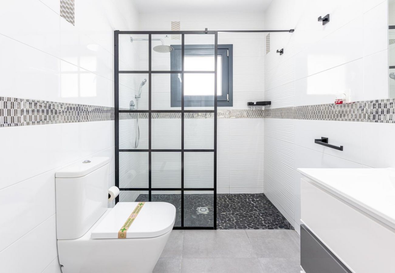 Apartamento en Benalmádena - Rogelio · Villa con piscina privada y barbacoa