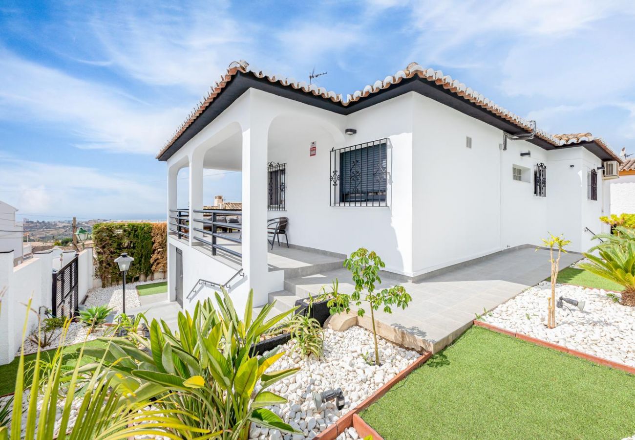 Apartamento en Benalmádena - Rogelio · Villa con piscina privada y barbacoa