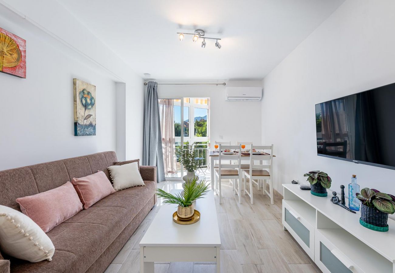 Apartamento en Benalmádena - DOLORES- Apartamento en Piscis con piscinas