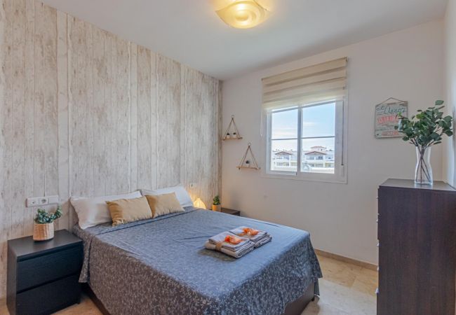 Apartamento en Benalmádena - 1 MES FIANZA, 1 MES COMISION, 1 MES CORRIENTE, IDEAL ALGUIEN HASTA 01 MAYO