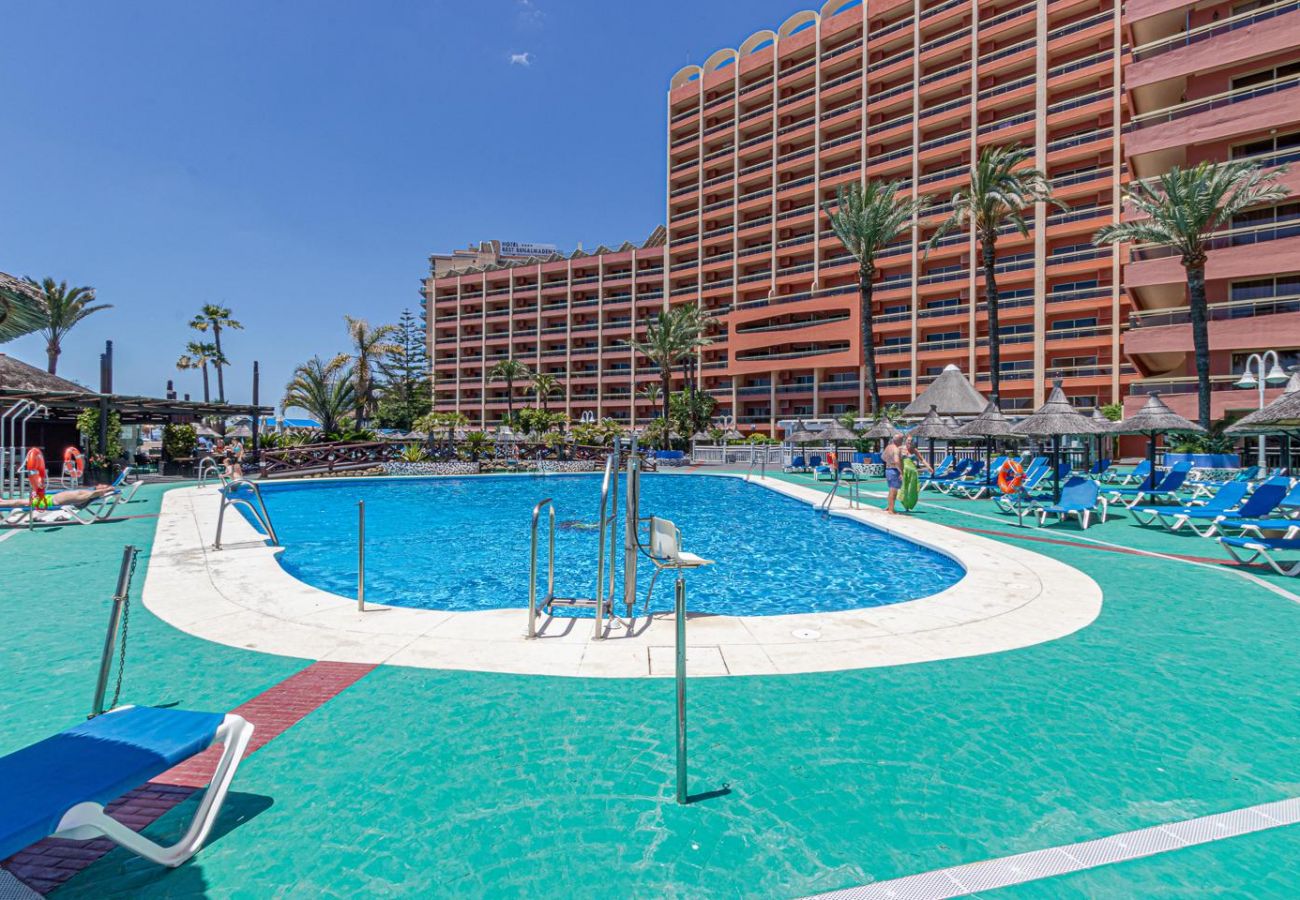 Apartamento en Benalmádena - ANDRES · Apartamento en Hotel Sunset Beach frente