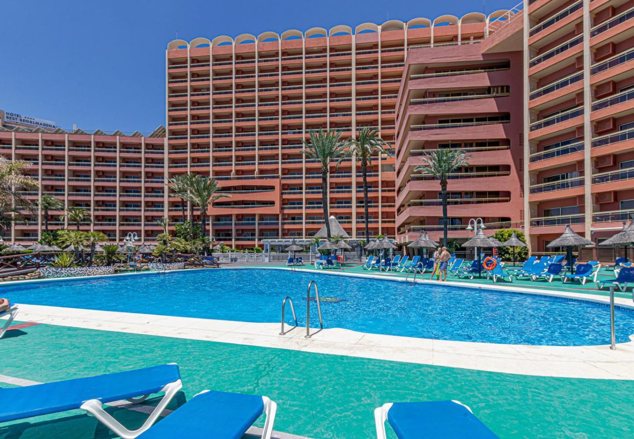 Apartamento en Benalmádena - ANDRES · Apartamento en Hotel Sunset Beach frente