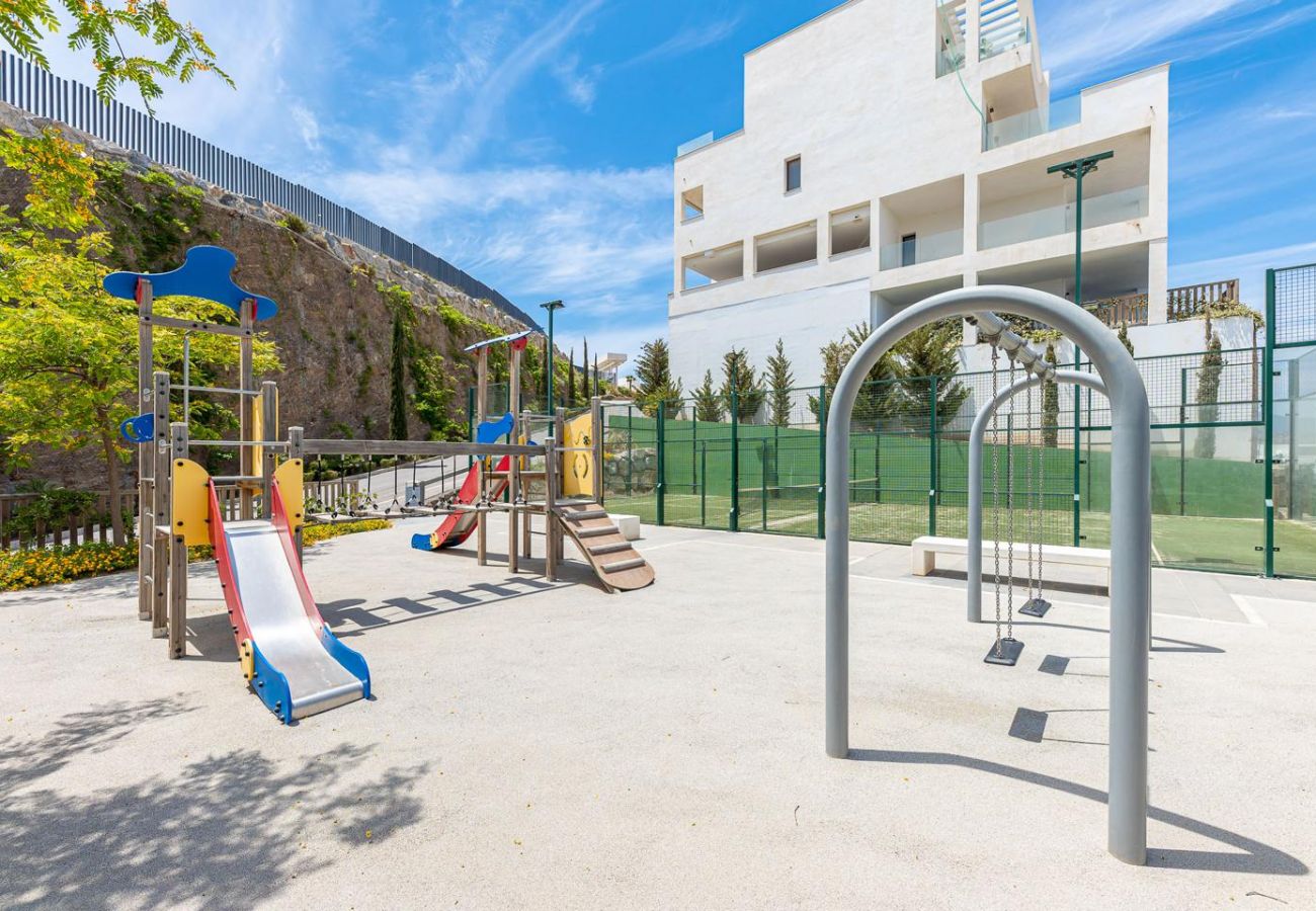 Apartamento en La Cala de Mijas - LAURA- Moderno piso con vistas al golf y mar