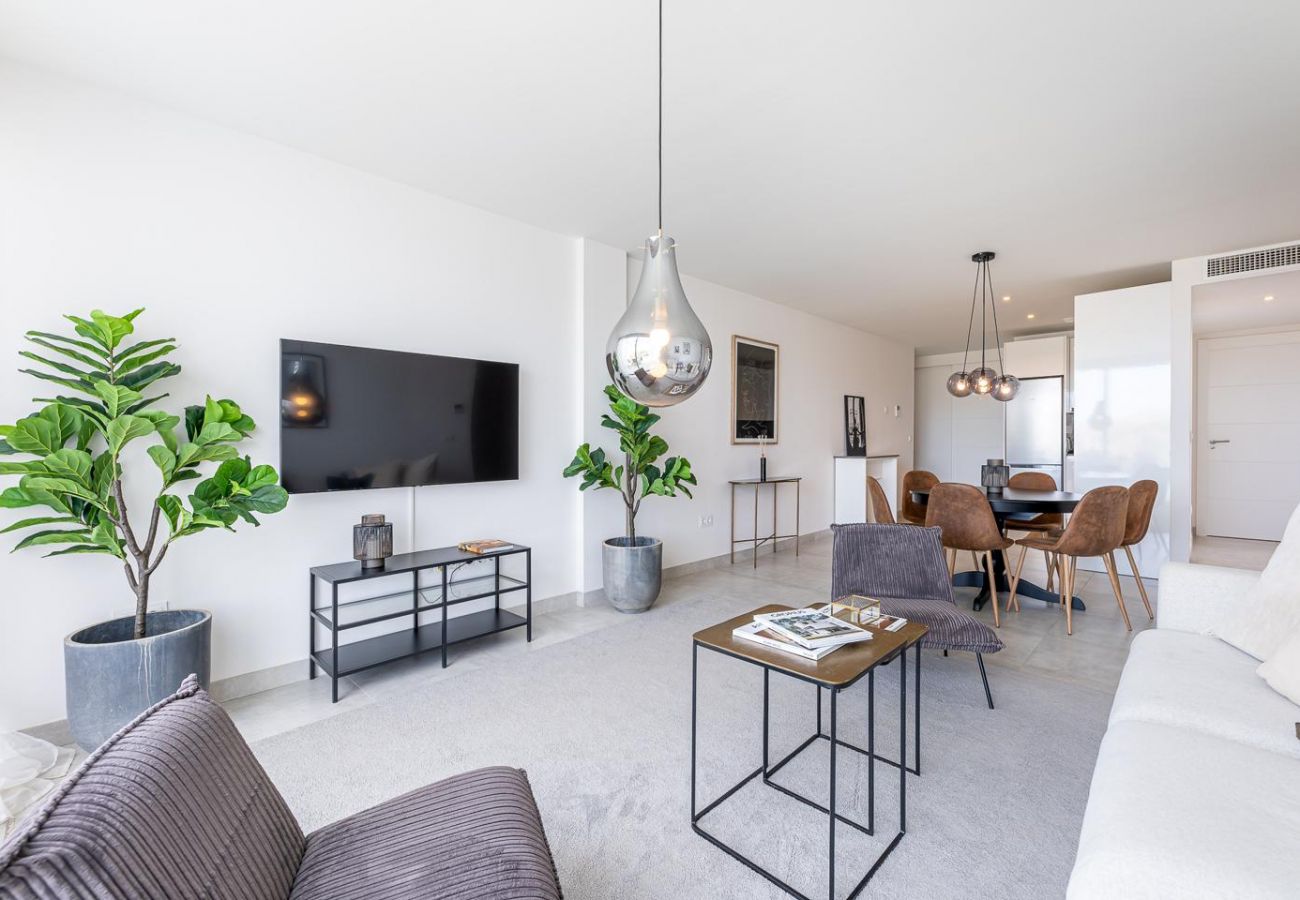 Apartamento en La Cala de Mijas - LAURA- Moderno piso con vistas al golf y mar