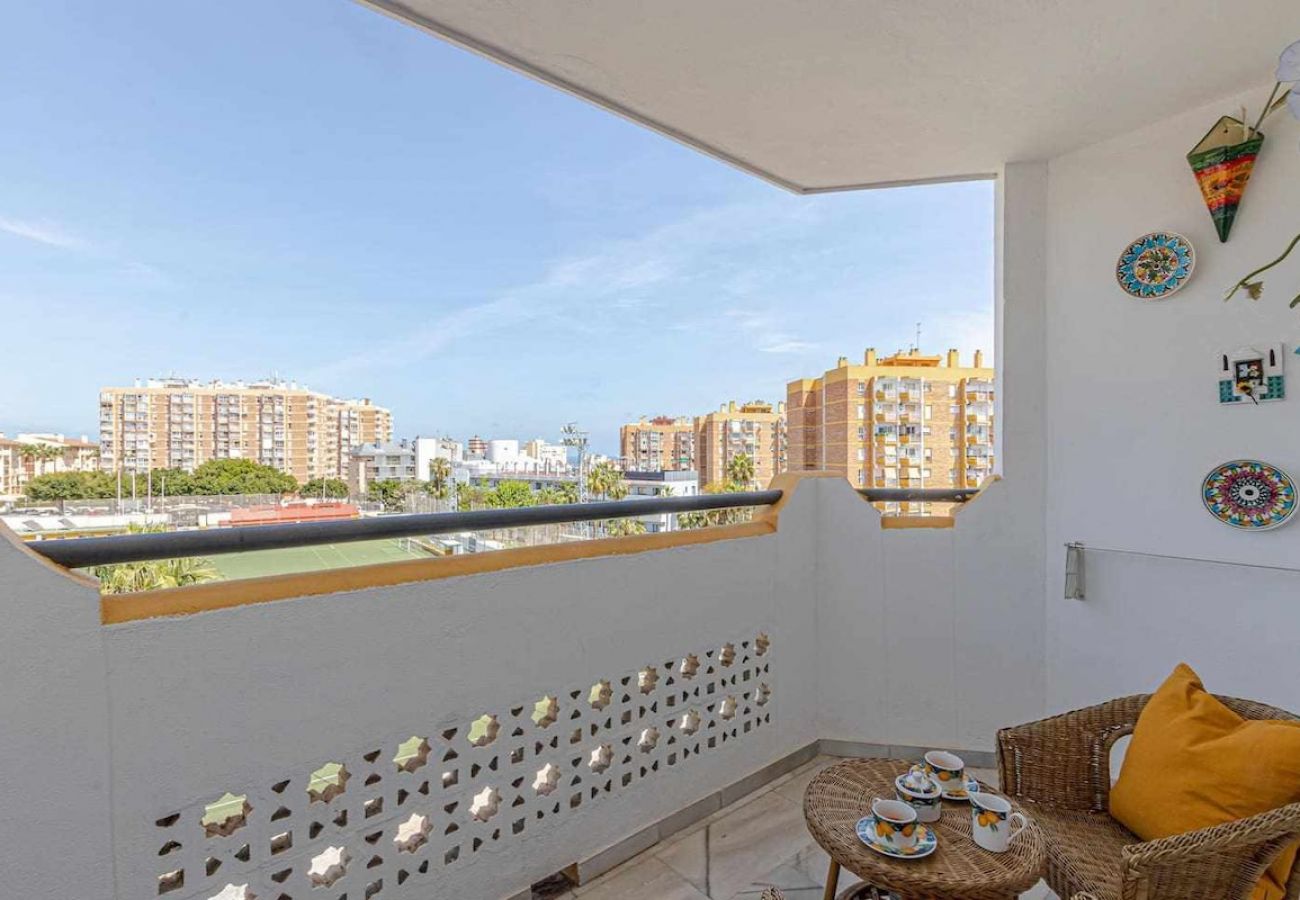 Apartamento en Benalmádena - Luminoso piso para 4 en Arroyo de la miel 