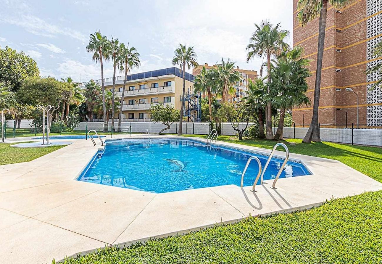 Apartamento en Benalmádena - Luminoso piso para 4 en Arroyo de la miel 