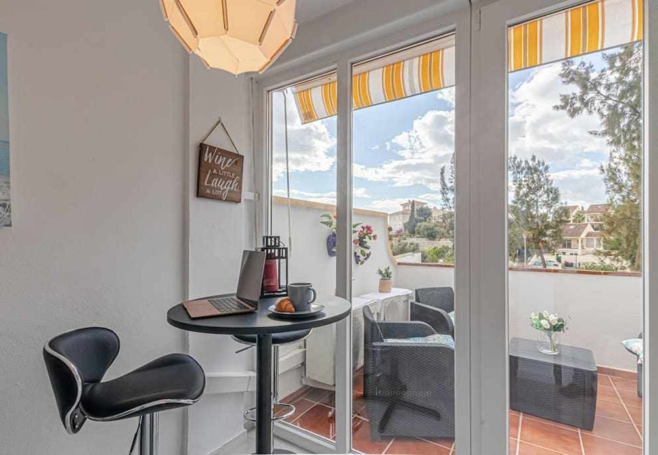 Apartamento en Benalmádena - Apartamento en Torremuelle con terraza y piscina 