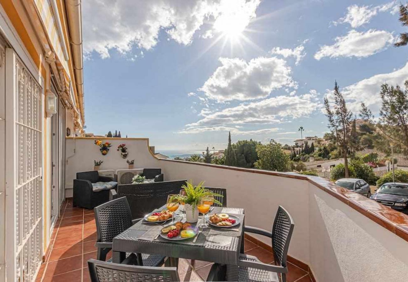 Apartamento en Benalmádena - Apartamento en Torremuelle con terraza y piscina 