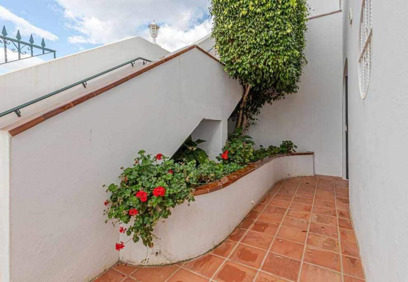 Apartamento en Benalmádena - Apartamento en Torremuelle con terraza y piscina 