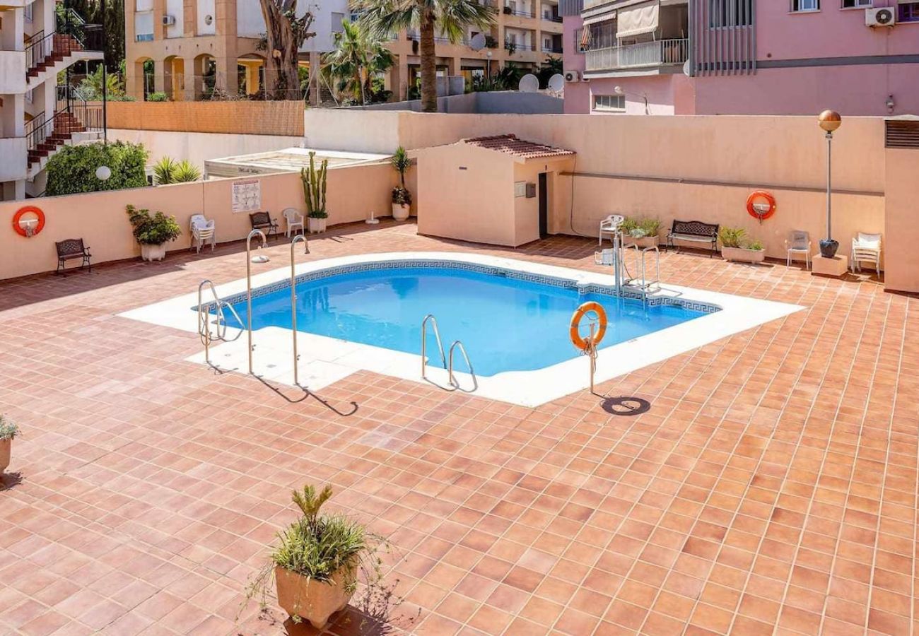 Apartamento en Benalmádena - Lujoso apartamento en Arroyo con piscina. 