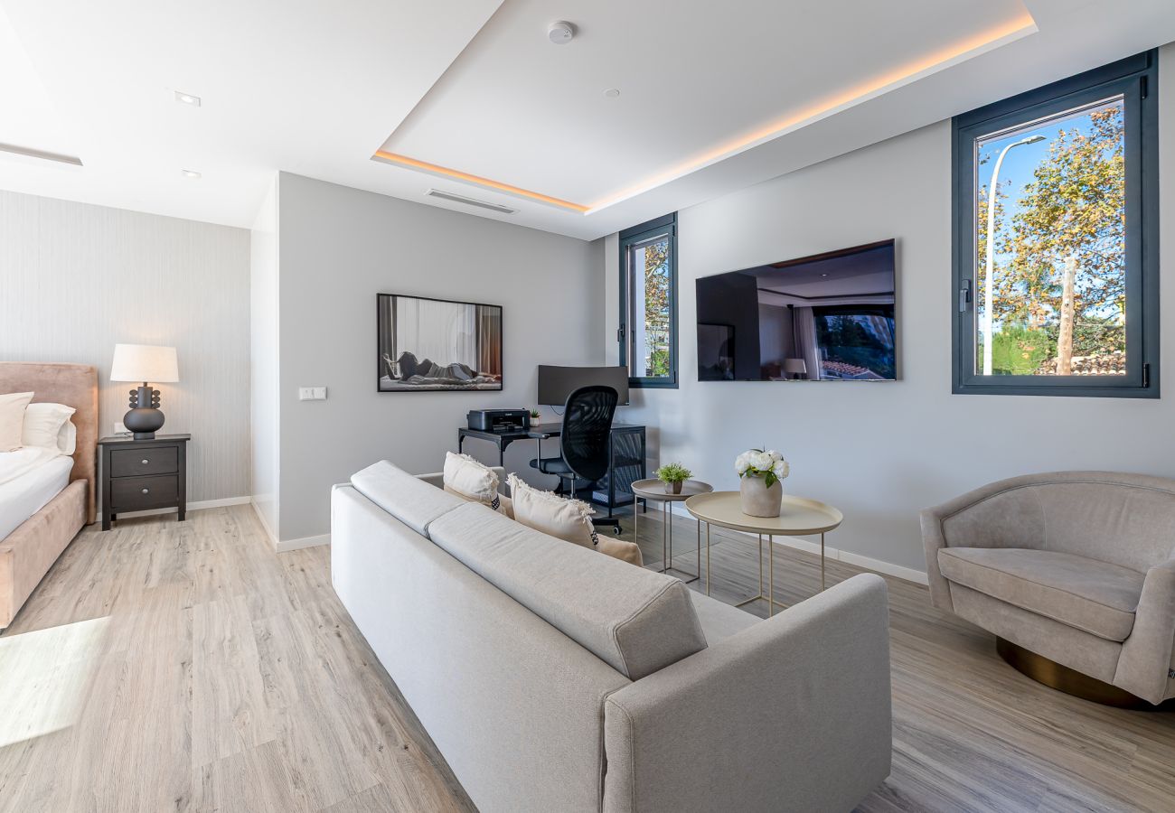 Villa en Benalmádena - Lujosa y moderna villa en Puerto marina. 