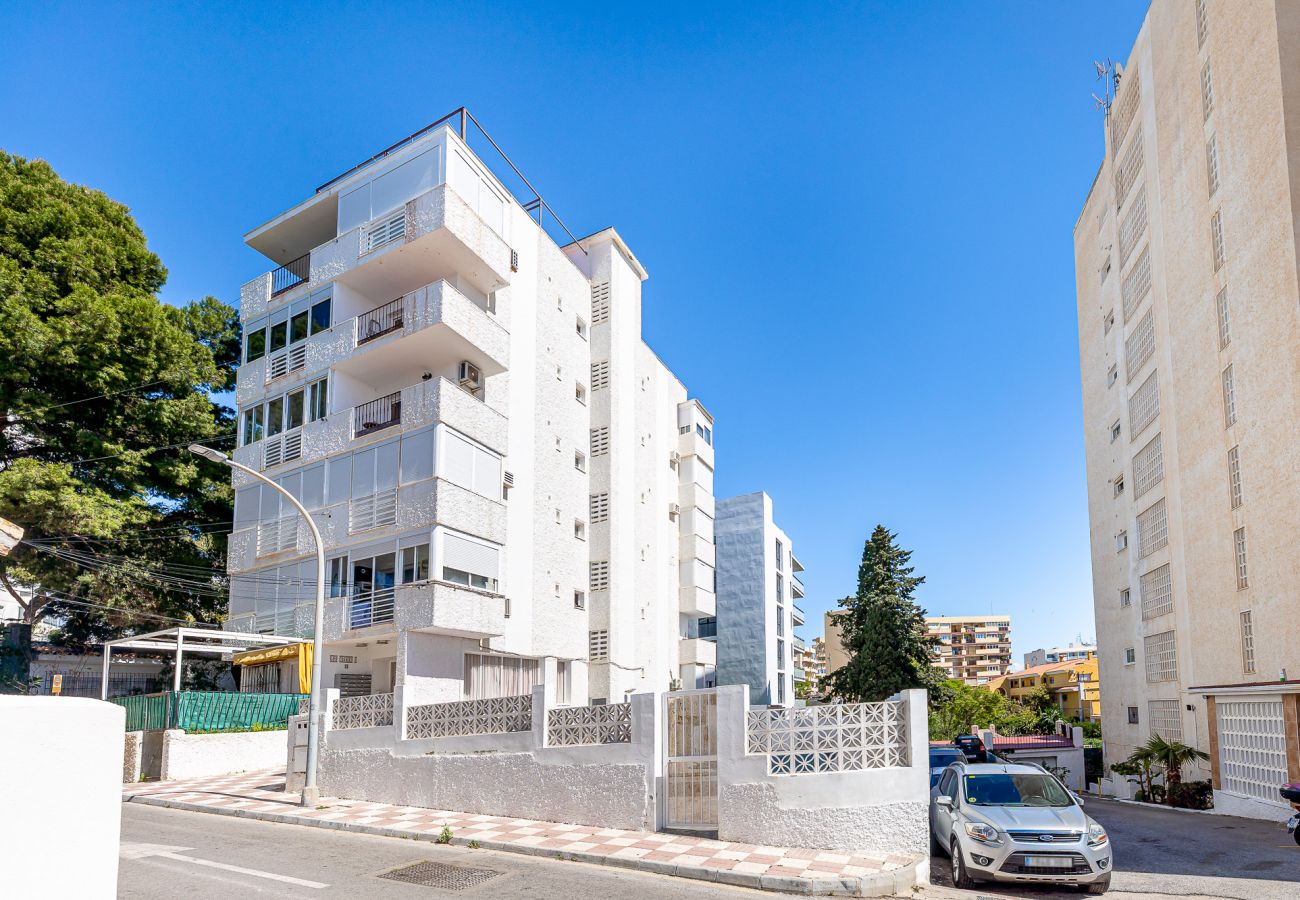 Estudio en Benalmádena - Estudio Benalmádena cerca de la Playa y Puerto Marina 