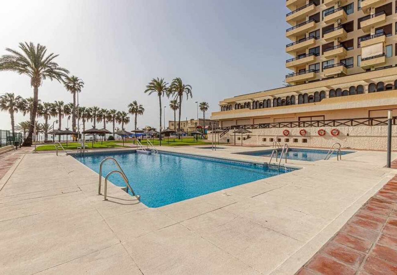 Apartamento en Benalmádena - Apartamento en Aloha Playa frente al mar. 