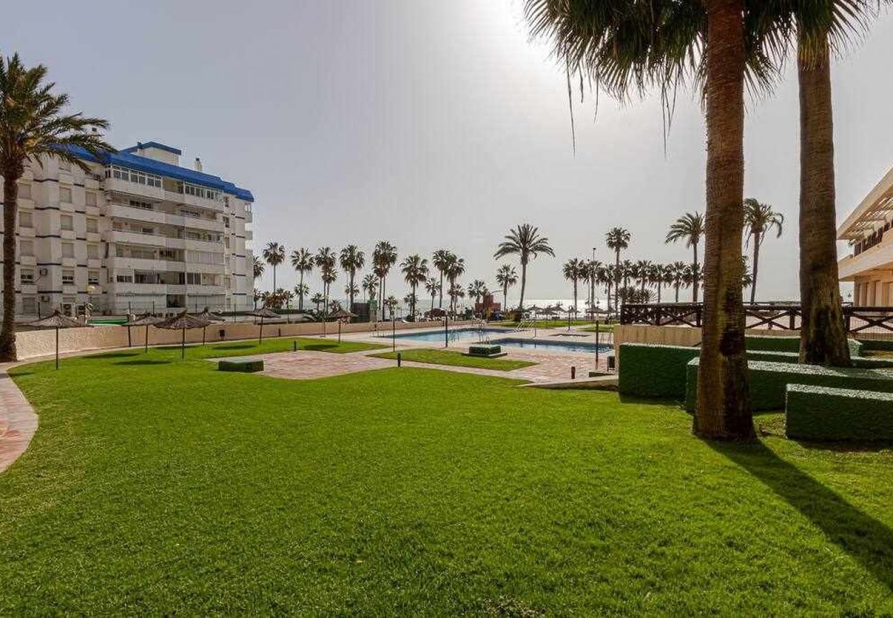 Apartamento en Benalmádena - Apartamento en Aloha Playa frente al mar. 