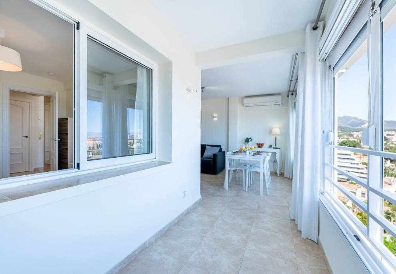 Apartamento en Benalmádena - Espectacular piso con vista al mar y al puerto. 