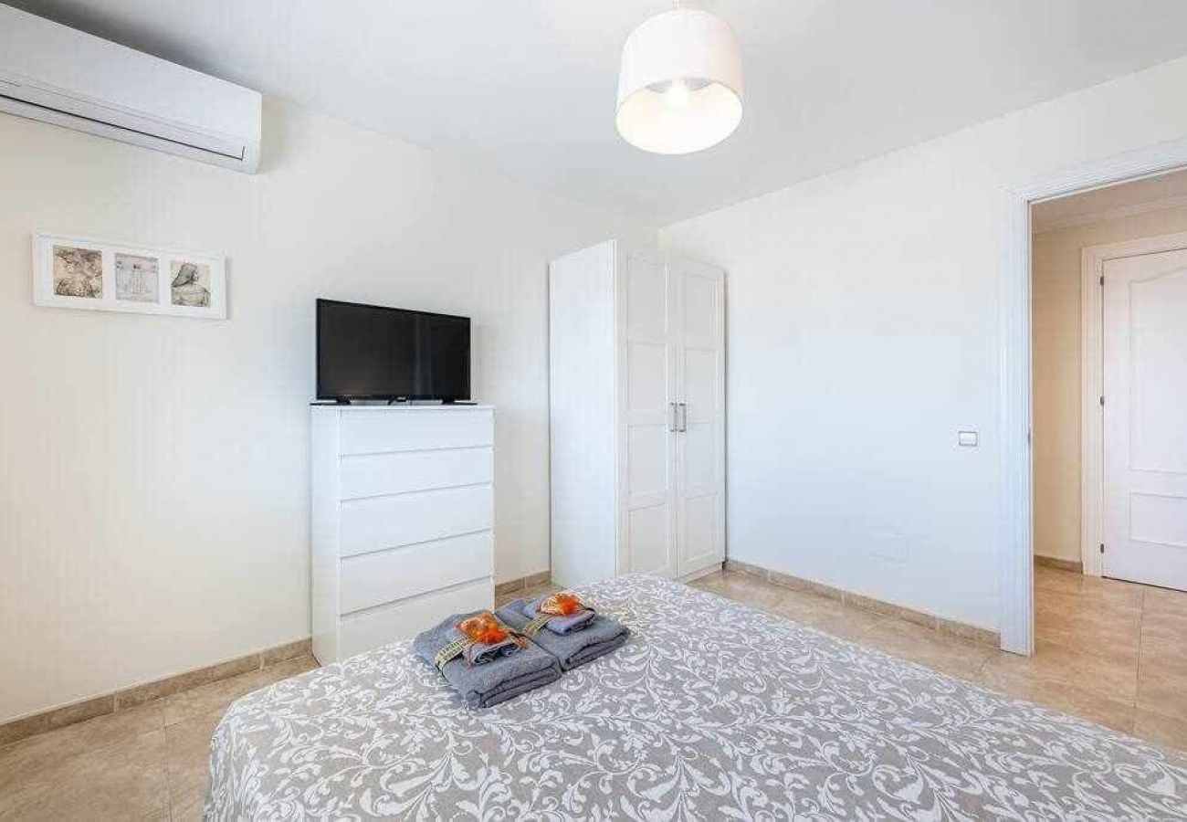 Apartamento en Benalmádena - Espectacular piso con vista al mar y al puerto. 