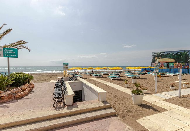 Apartamento en Torremolinos - Duplex para 7  Carihuela 1 min playa + parking 