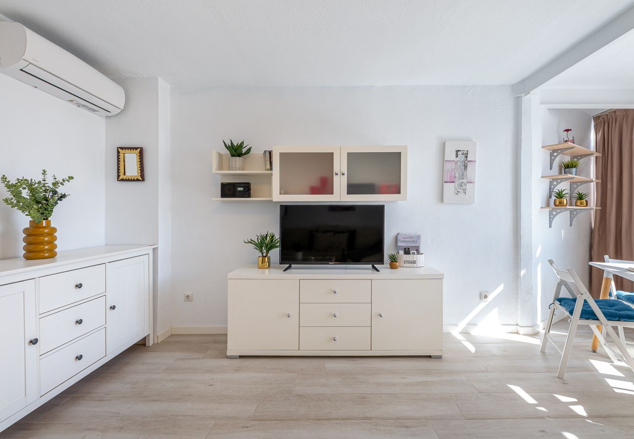 Estudio en Benalmádena -  Moderno, céntrico y espacioso estudio en Benalmádena 