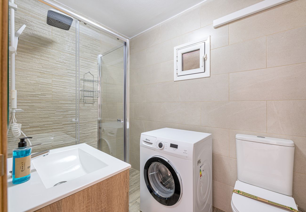 Estudio en Benalmádena -  Moderno, céntrico y espacioso estudio en Benalmádena 
