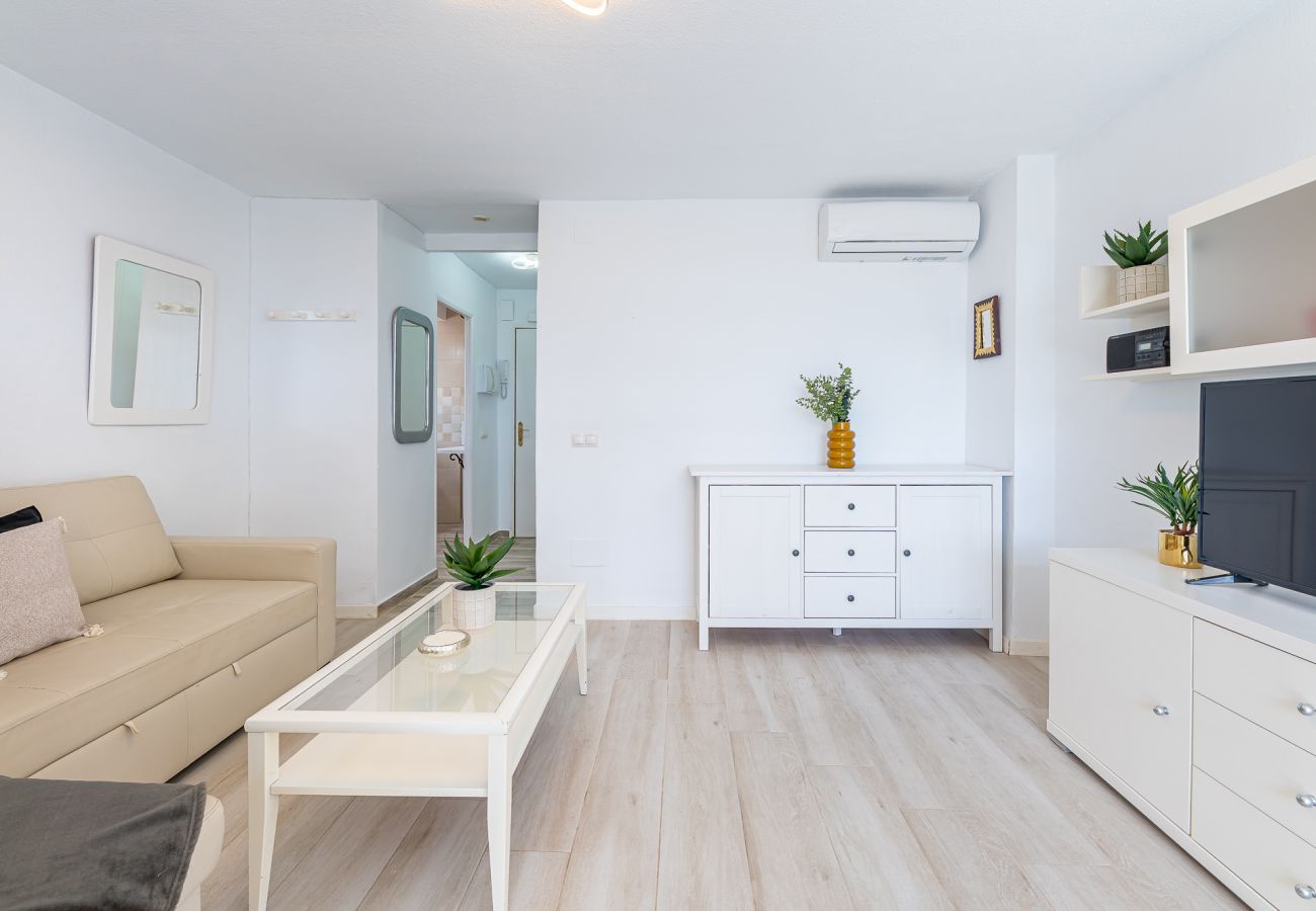 Estudio en Benalmádena -  Moderno, céntrico y espacioso estudio en Benalmádena 