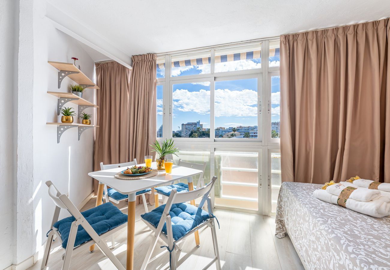 Estudio en Benalmádena -  Moderno, céntrico y espacioso estudio en Benalmádena 