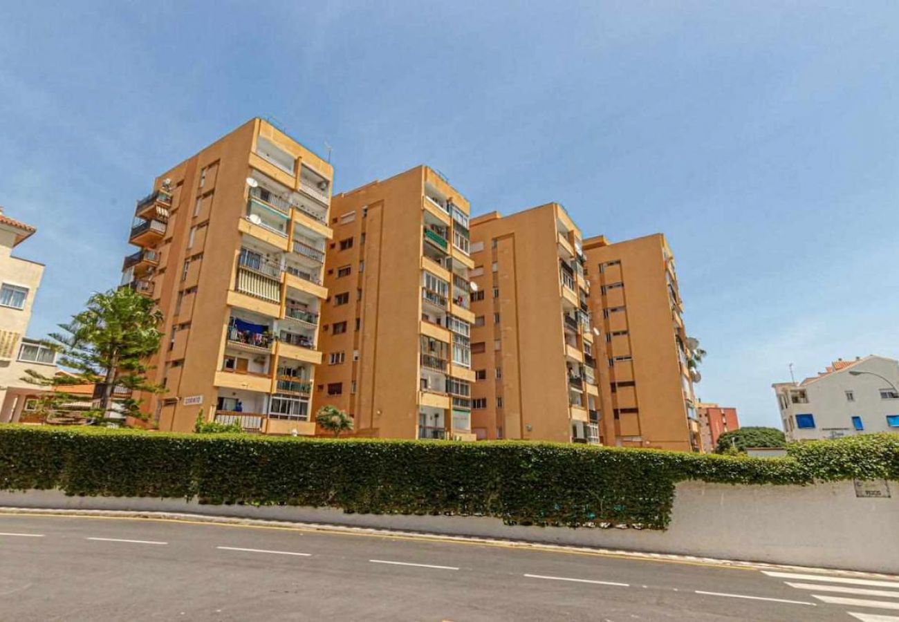 Apartamento en Benalmádena - Atico en Arroyo de la miel con hermosas vistas 