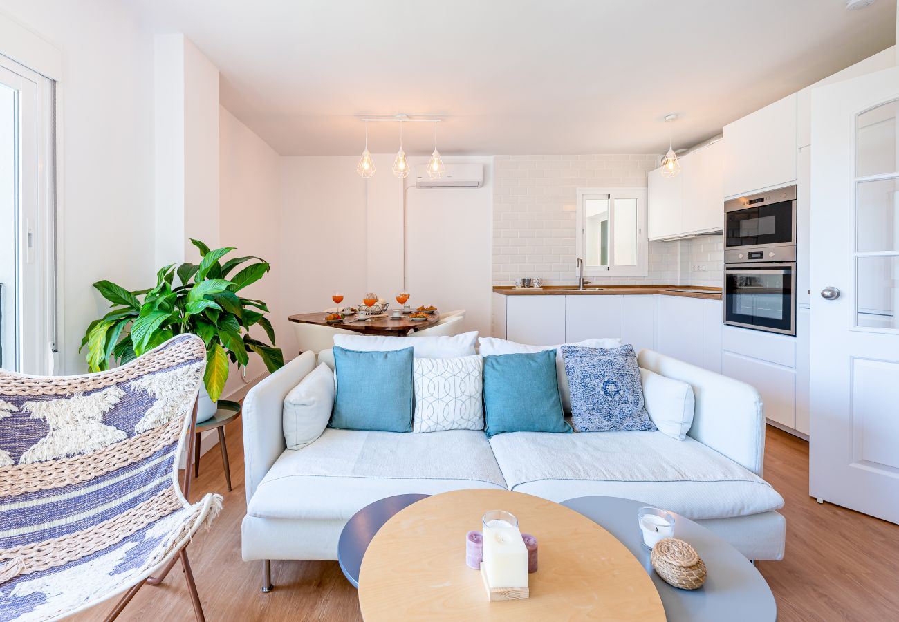 Apartamento en Benalmádena - Moderno piso para 4 cerca de la playa 