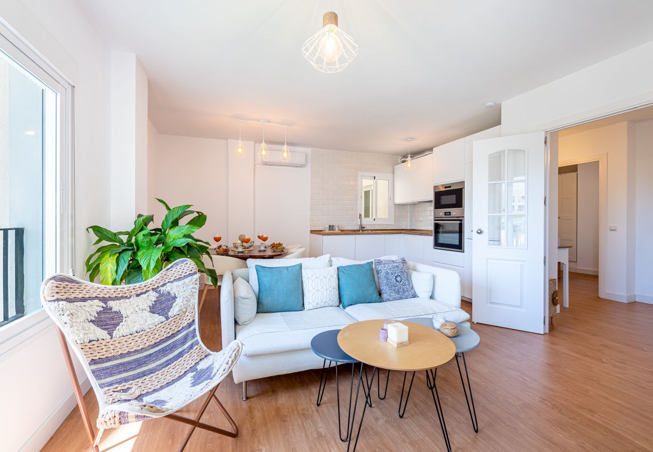 Apartamento en Benalmádena - Moderno piso para 4 cerca de la playa 
