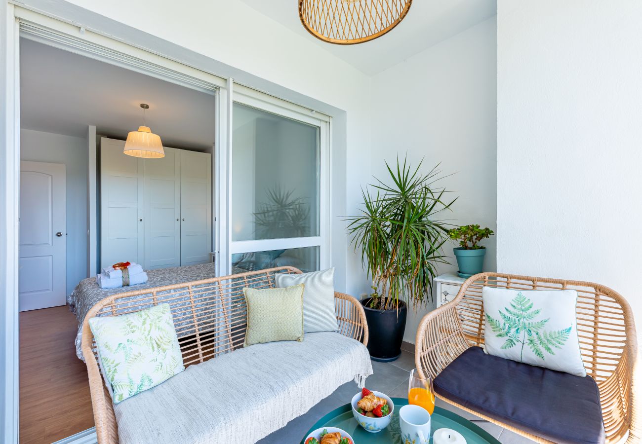 Apartamento en Benalmádena - Moderno piso para 4 cerca de la playa 