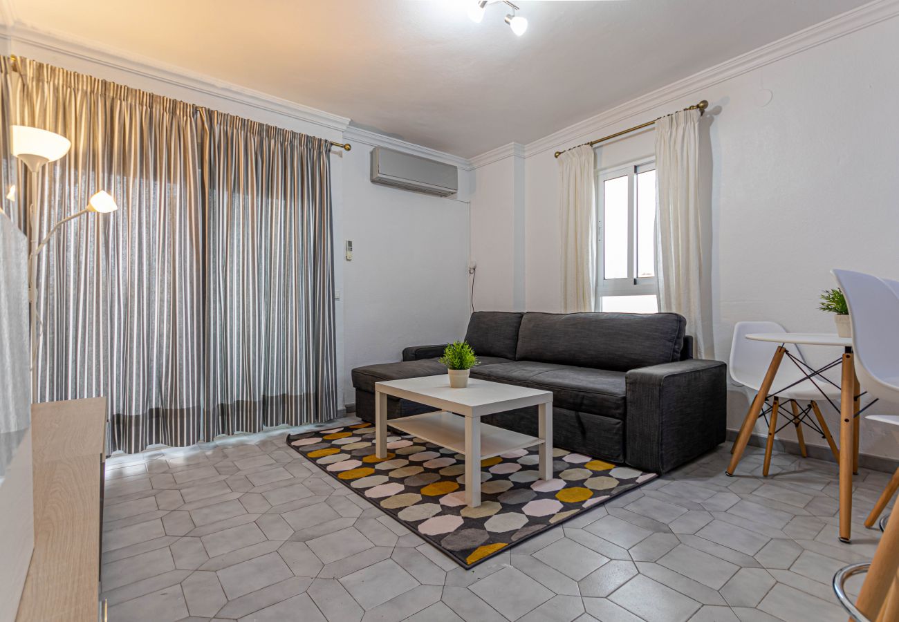 Apartamento en Benalmádena - Apartamento en Minerva con terraza y piscinas 