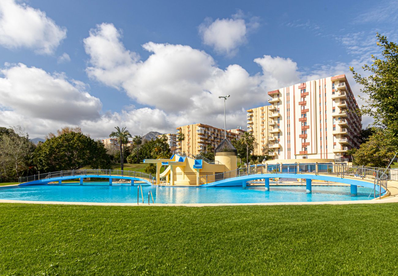 Apartamento en Benalmádena - Apartamento en Minerva con terraza y piscinas 