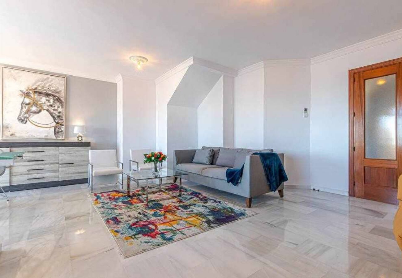 Apartamento en Benalmádena - Lujoso Atico duplex en el centro de Benalmadena. 